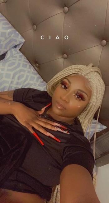 Sasha, 25  female escort, Dayton