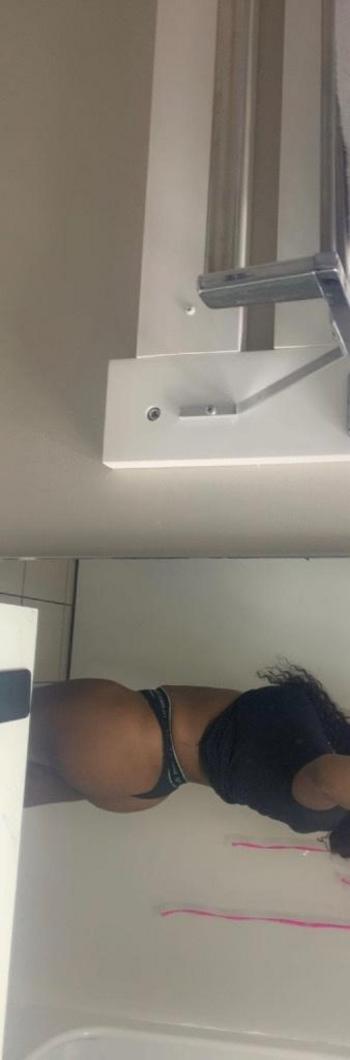 Lola , 25  female escort, Dayton