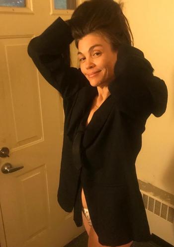 Sky , 35  female escort, Dayton