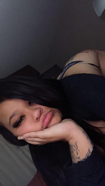 Karma, 24  female escort, Dayton
